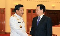 阮晋勇总理会见印度尼西亚国民军总司令阿古斯·苏哈托诺